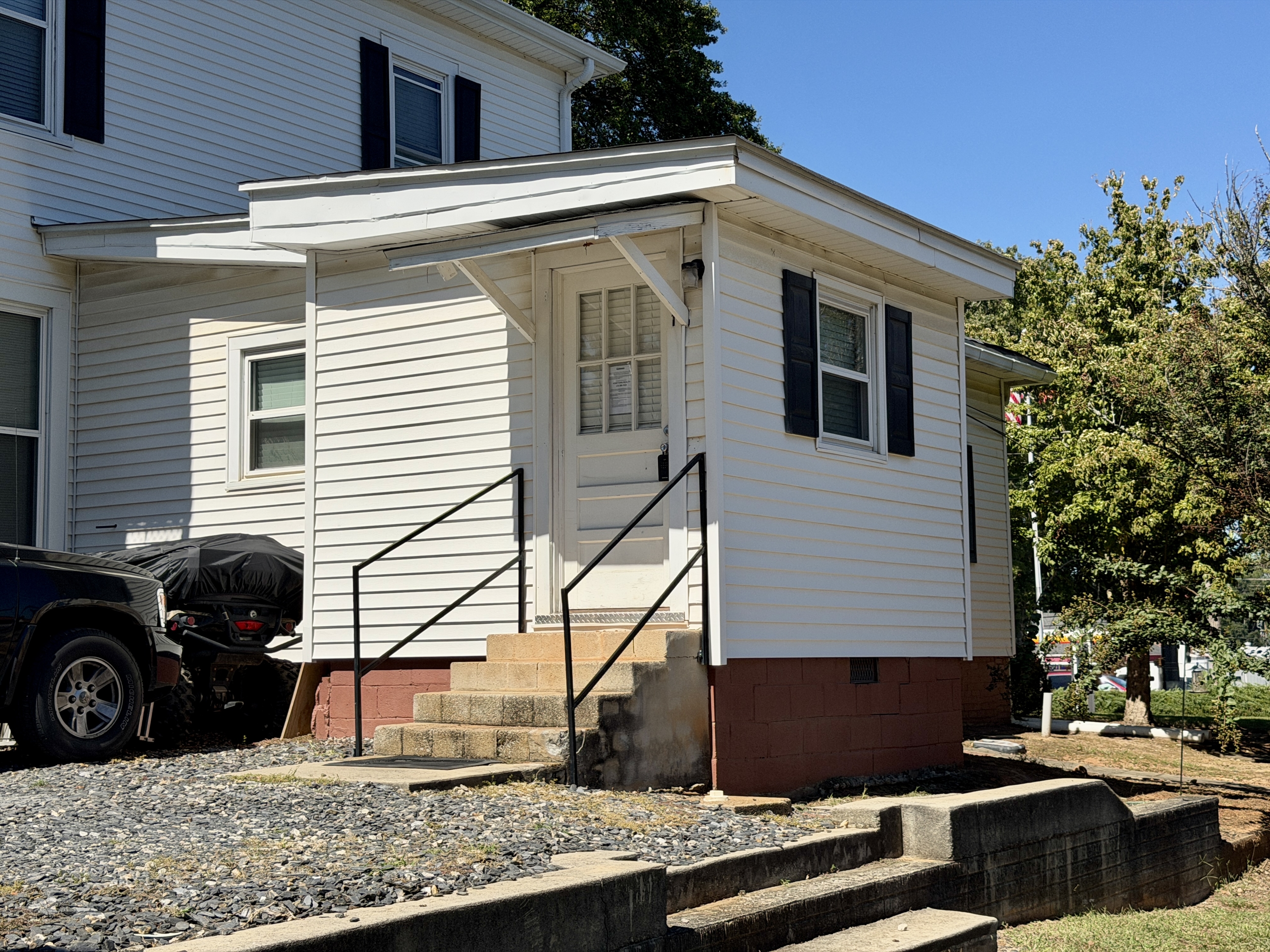 169 Keys Ferry Street - 1